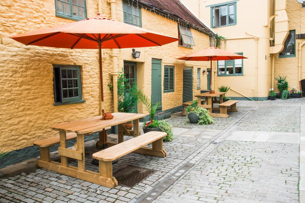 The Dolphin Hotel Wincanton Eksteriør billede